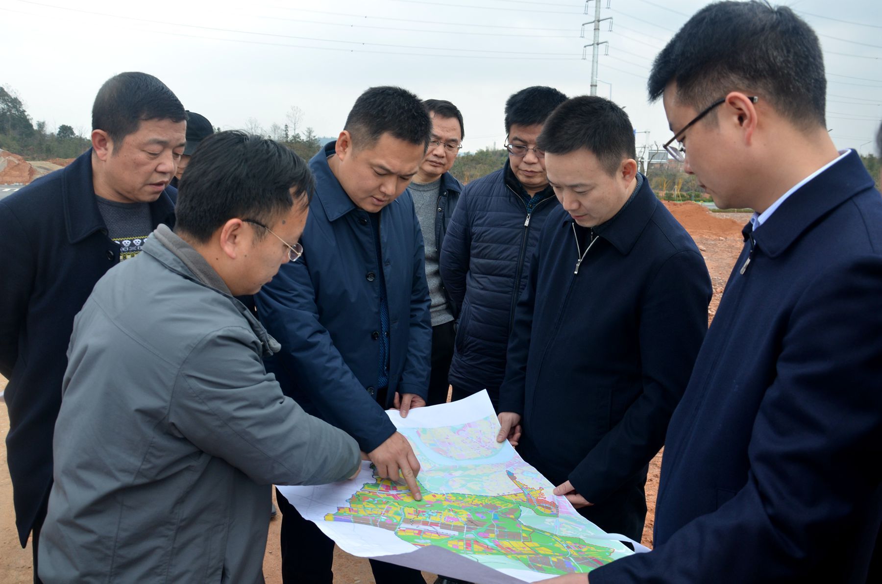 副市長何朝暉調(diào)研航空、服飾“兩城”重點(diǎn)項(xiàng)目建設(shè)